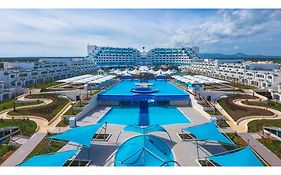 Limak Cyprus Deluxe Hotel